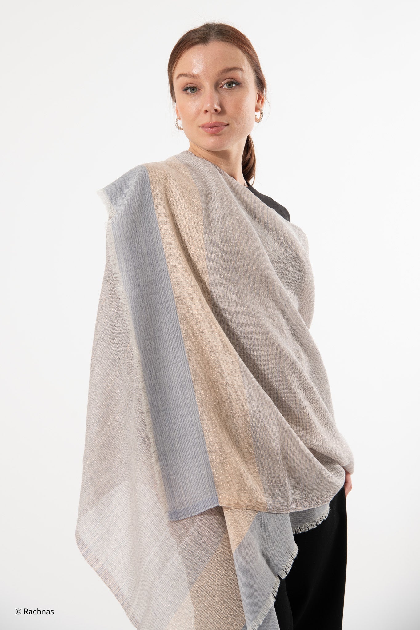 Fine Cashmere Dotted Zari Stole