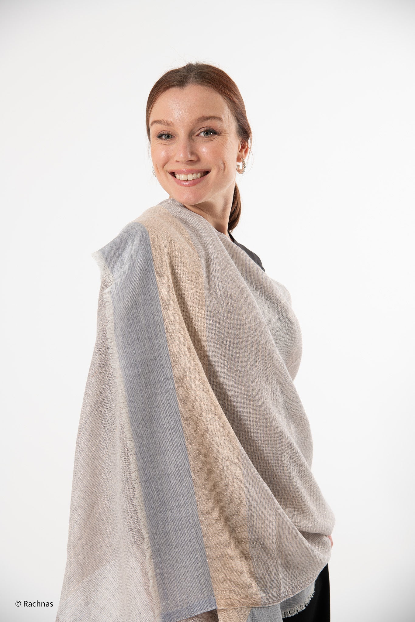 Fine Cashmere Dotted Zari Stole