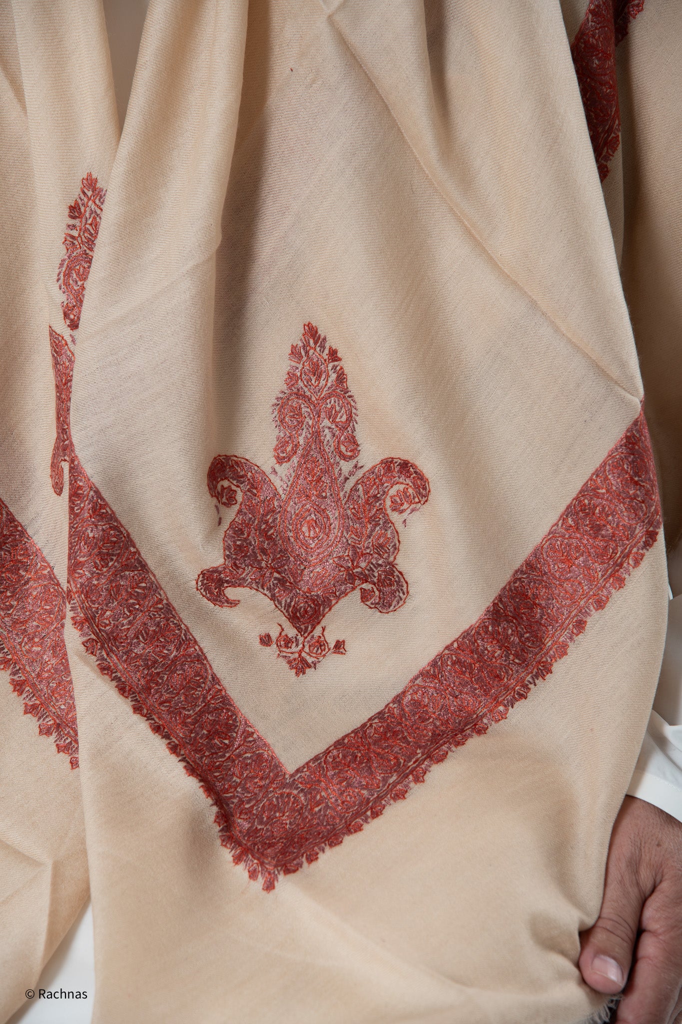 Cashmere Ghutra Needle work